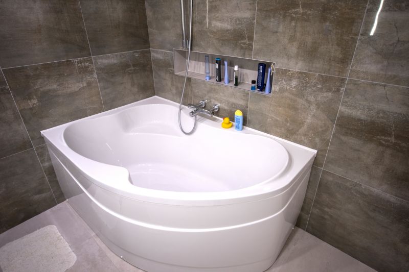 Deep Soaking Bathtub